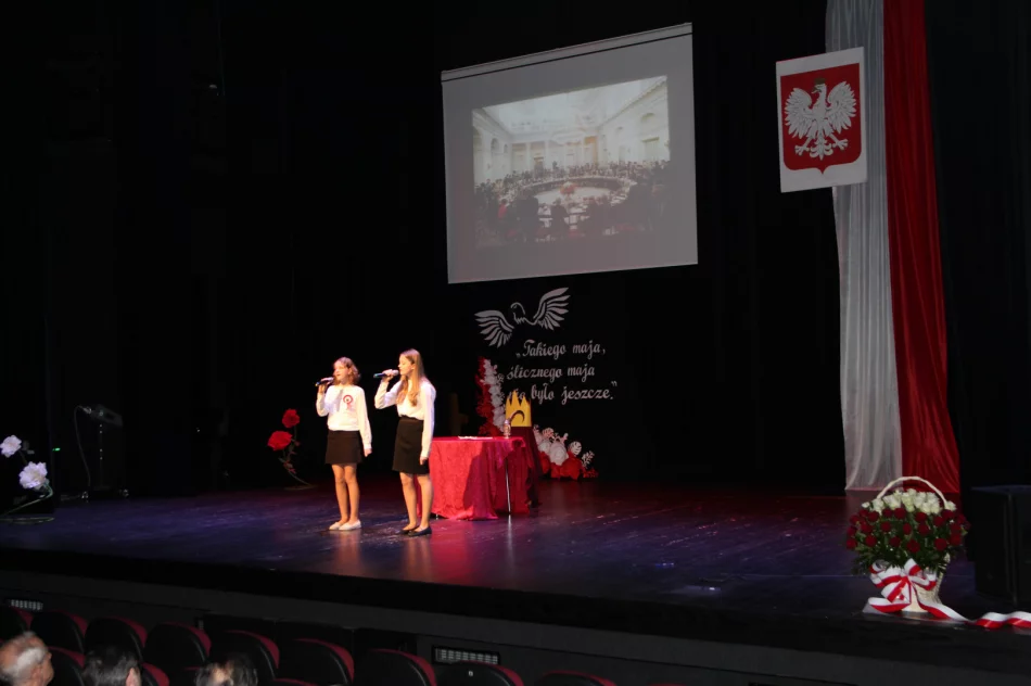 Uroczysta sesja z okazji rocznicy uchwalenia Konstytucji 3 Maja - zdjęcie 15