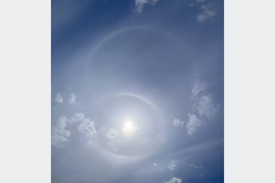 Dwa rzadkie zjawiska w tym samym czasie na niebie - zdjęcie 2