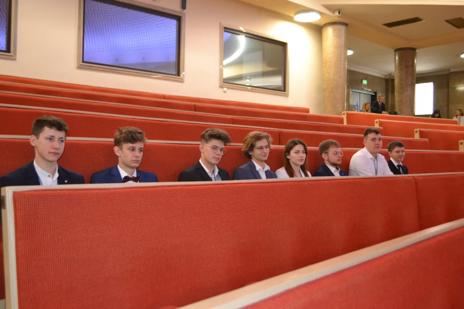 Budowlani mistrzowie już z indeksami na wszystkie uczelnie - zdjęcie 7