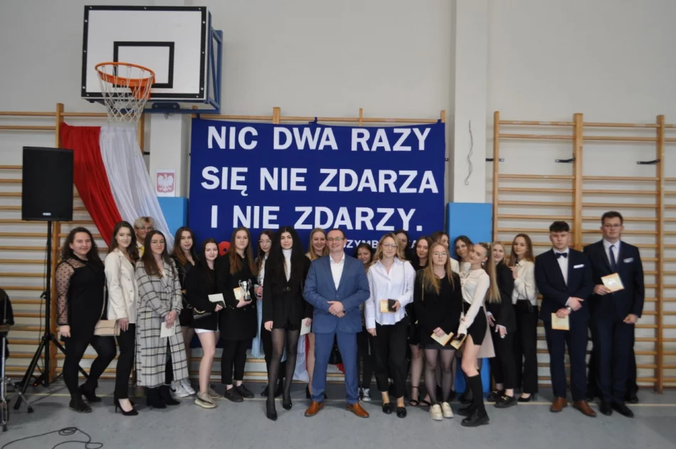 Koniec szkoły, teraz matura - zdjęcie 2