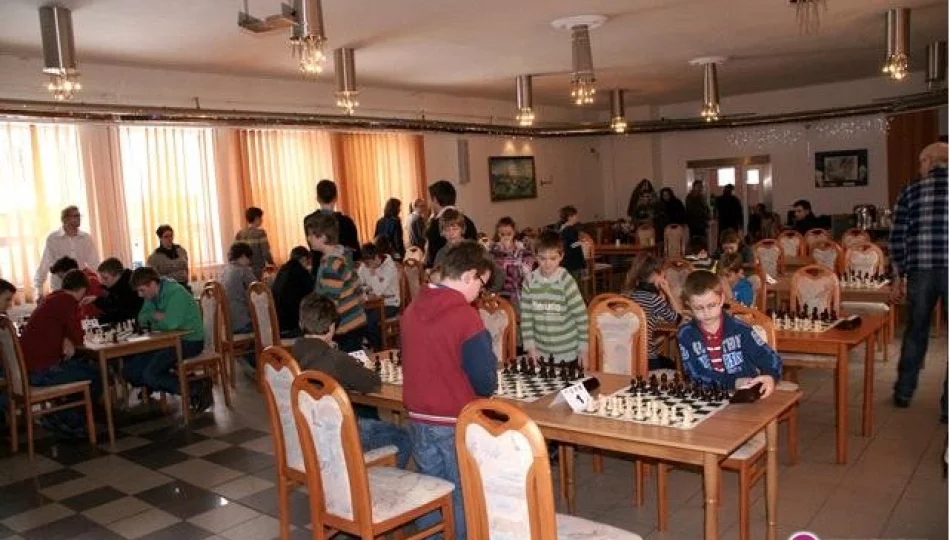 Limanowscy szachiści na „Turnieju czterech wież” - zdjęcie 1