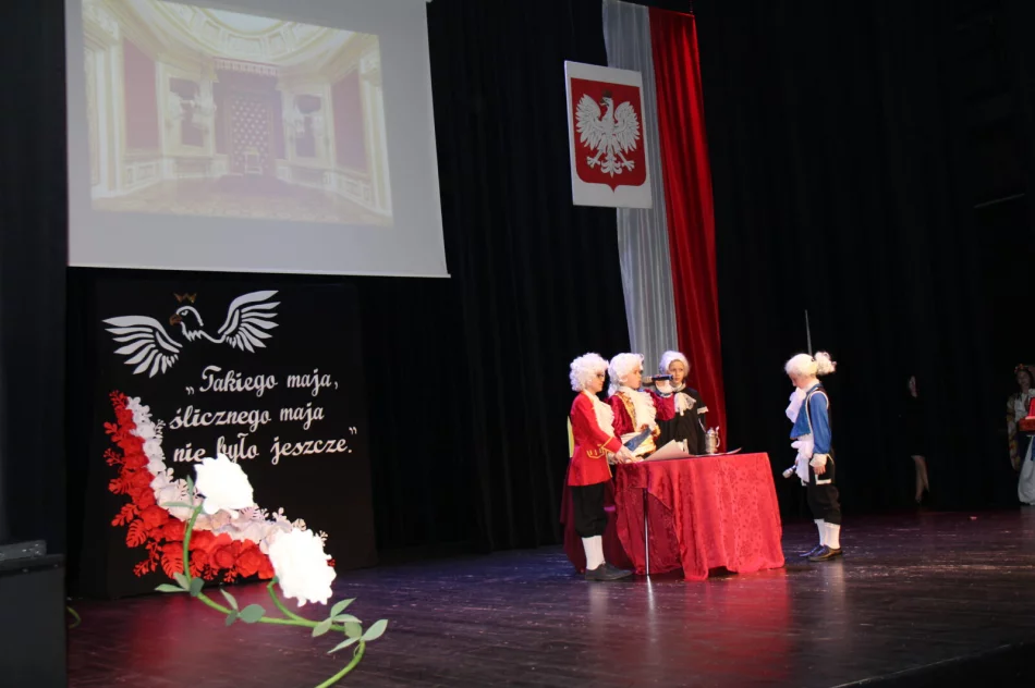 Uroczysta sesja Rady Miasta - zdjęcie 15