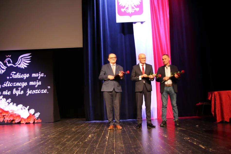 Uroczysta sesja Rady Miasta - zdjęcie 16