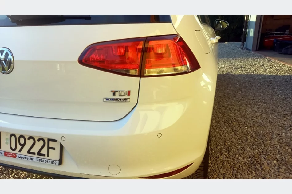 VOLKSWAGEN GOLF VII -1,6tdi bez korozji kompl. dok. serwis-zarejestrowany  fv-vat - zdjęcie 10