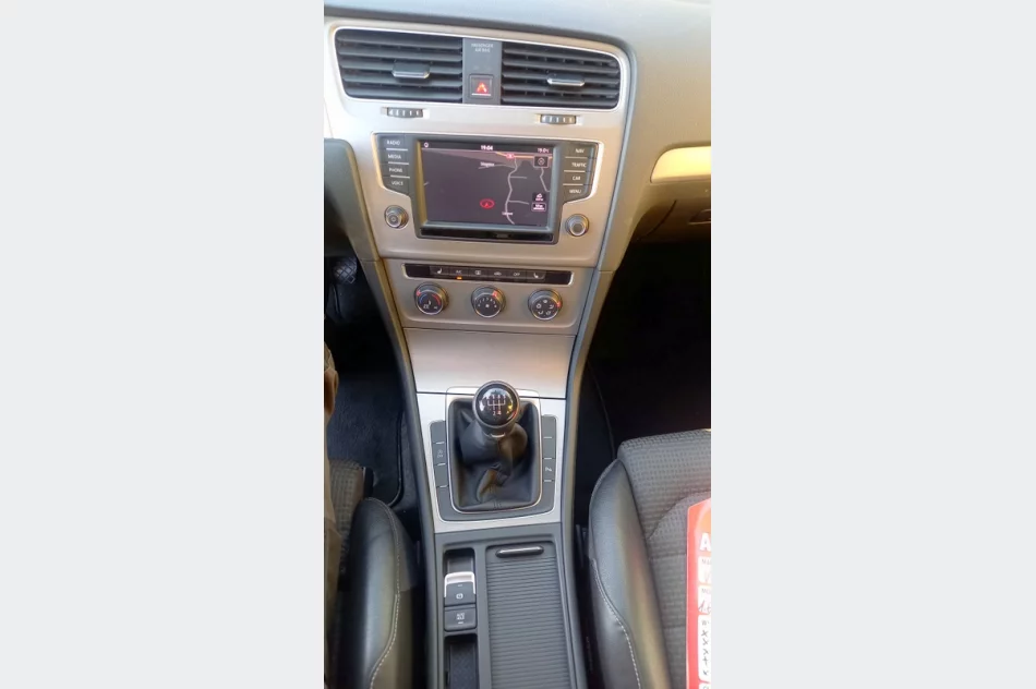 VOLKSWAGEN GOLF VII -1,6tdi bez korozji kompl. dok. serwis-zarejestrowany  fv-vat - zdjęcie 19