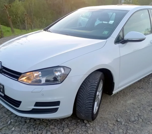 VOLKSWAGEN GOLF VII -1,6tdi bez korozji kompl. dok. serwis-zarejestrowany  fv-vat - Zdjęcie główne