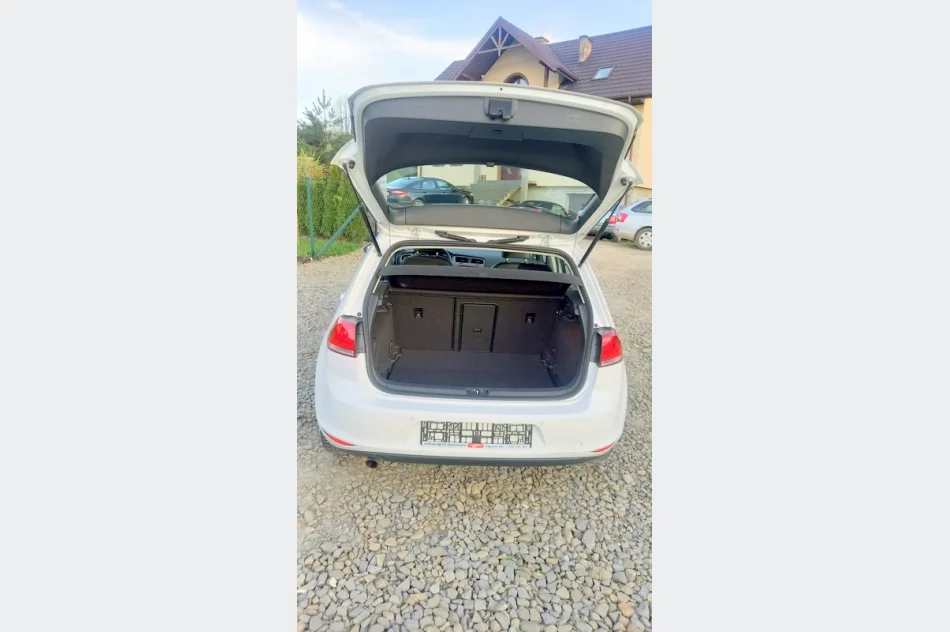 VOLKSWAGEN GOLF VII -1,6tdi bez korozji kompl. dok. serwis-zarejestrowany  fv-vat - zdjęcie 9