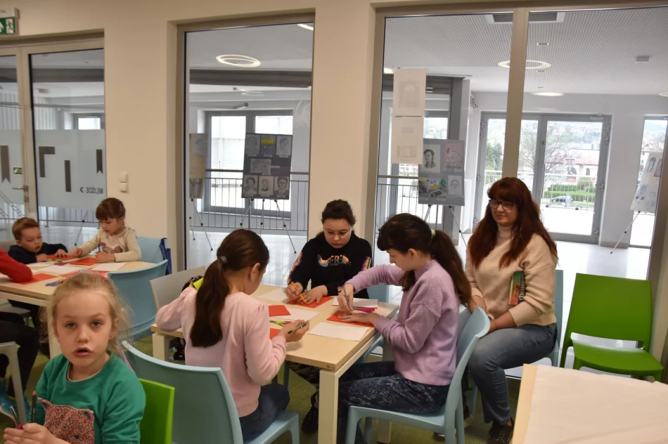 W Bibliotece odbyły się warsztaty pt.: „Nasza biało – czerwona” - zdjęcie 12