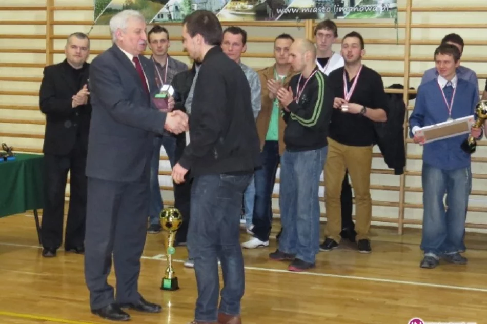 Podsumowanie rozgrywek limanowskiej ligi futsalu w sezonie 2012/2013 - zdjęcie 2