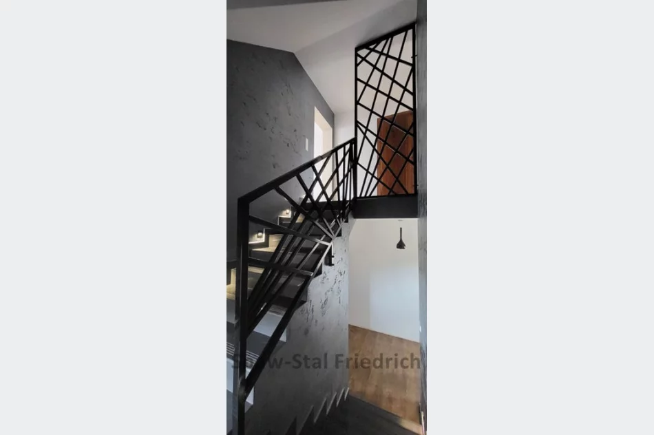 Bramy, balustrady,zadaszenia,schody-stal czarna i aluminium - zdjęcie 3