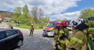 Zderzenie dwóch pojazdów na skrzyżowaniu - zdjęcie 2