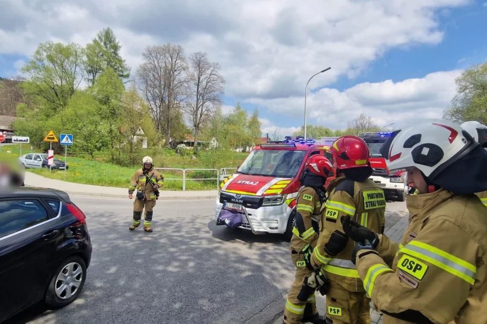 Zderzenie dwóch pojazdów na skrzyżowaniu - zdjęcie 2