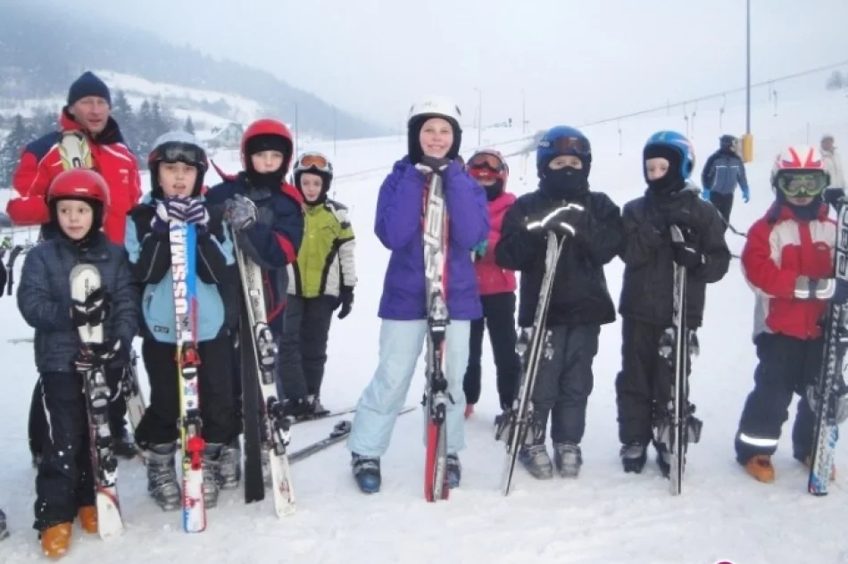 Dzieci uczą się jeździć na nartach - zdjęcie 3