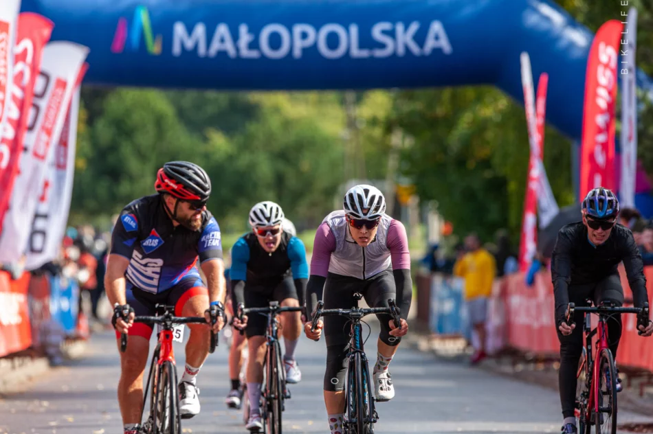 Kolejny wyścig kolarski w powiecie - utrudnienia drogowe - zdjęcie 20