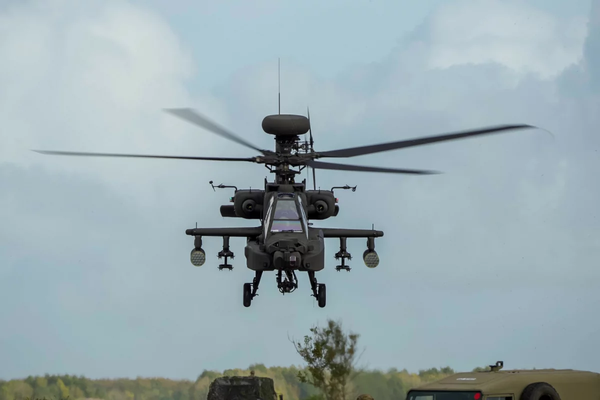 USA udostępnią Polsce 8 śmigłowców Apache - zamknięcie +bramy brzeskiej+