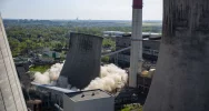  1,8 tys. m sześc. zbrojonego betonu zburzone w kilka sekund - zobacz moment detonacji - zdjęcie 2