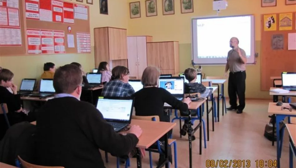 Warsztaty dla nauczycieli i uczniów - zdjęcie 1