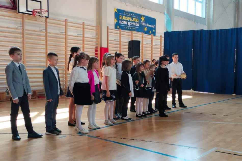 "Koncert Wiosenny" w wykonaniu uczniów Szkoły Muzycznej I stopnia w Żegocinie - filia Pasierbiec - zdjęcie 8