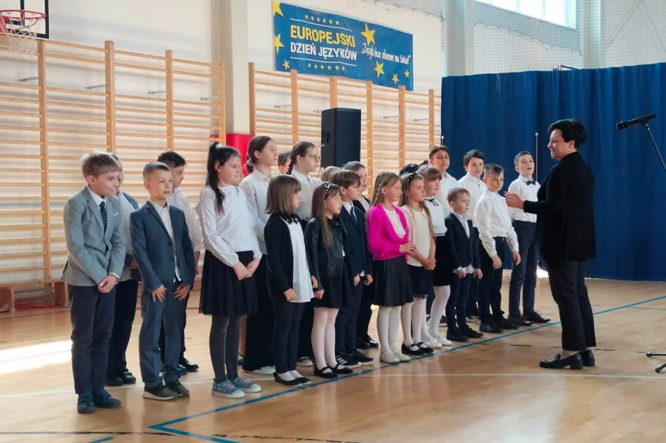 "Koncert Wiosenny" w wykonaniu uczniów Szkoły Muzycznej I stopnia w Żegocinie - filia Pasierbiec - zdjęcie 11