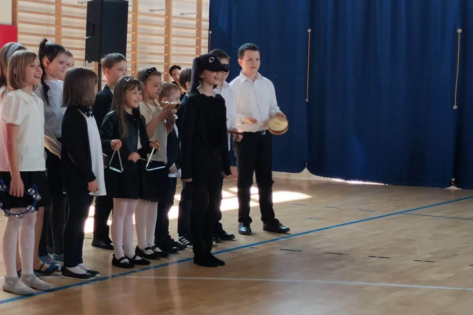 "Koncert Wiosenny" w wykonaniu uczniów Szkoły Muzycznej I stopnia w Żegocinie - filia Pasierbiec - zdjęcie 14