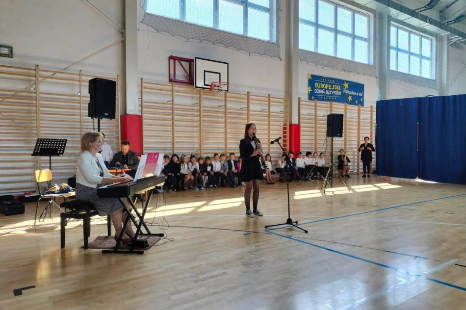 "Koncert Wiosenny" w wykonaniu uczniów Szkoły Muzycznej I stopnia w Żegocinie - filia Pasierbiec - zdjęcie 17