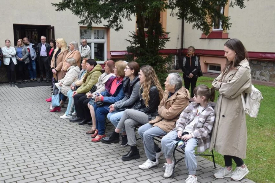 Dawny areszt - szkolną szatnią, na boisku był spacerniak - zdjęcie 2