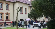 Dawny areszt - szkolną szatnią, na boisku był spacerniak - zdjęcie 5
