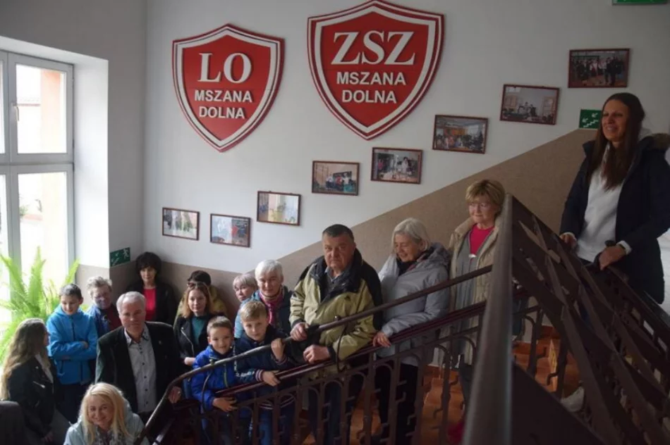 Dawny areszt - szkolną szatnią, na boisku był spacerniak - zdjęcie 13