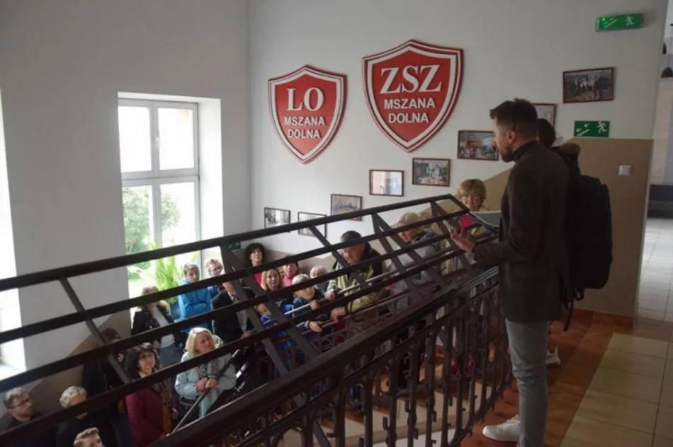 Dawny areszt - szkolną szatnią, na boisku był spacerniak - zdjęcie 17