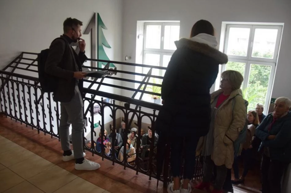 Dawny areszt - szkolną szatnią, na boisku był spacerniak - zdjęcie 18