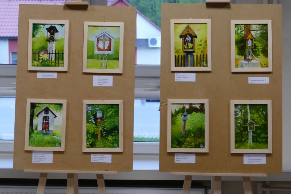 ,,Kapliczki w Pisarzowej" - wystawa Władysława Raczka - zdjęcie 2