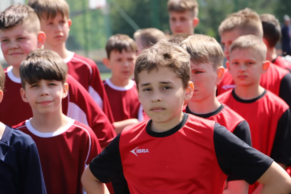 Chłopcy z Wysokiego Mistrzami Gminy Limanowa w piłce nożnej dzieci - zdjęcie 14