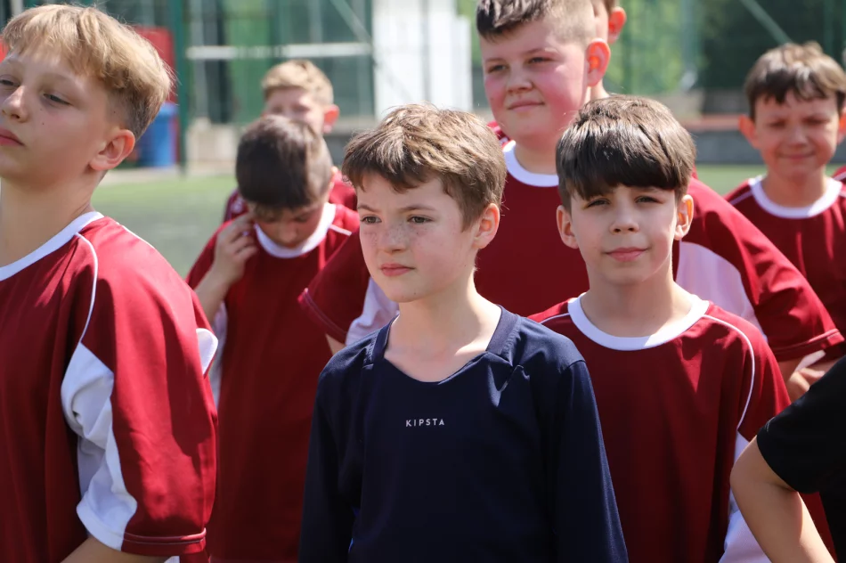 Chłopcy z Wysokiego Mistrzami Gminy Limanowa w piłce nożnej dzieci - zdjęcie 15