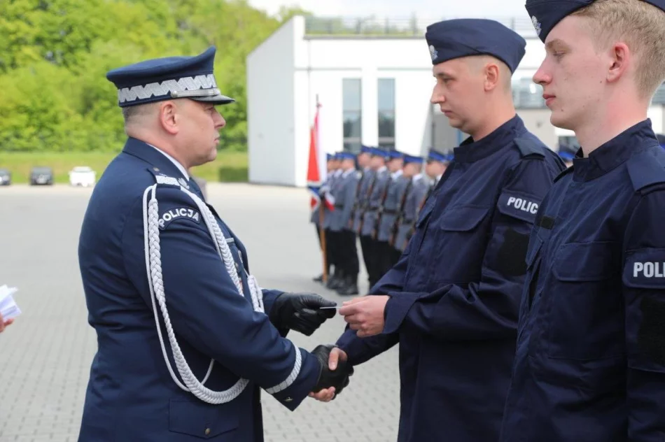 Małopolska: 51 nowych policjantów, ani jeden dla Limanowej - zdjęcie 16