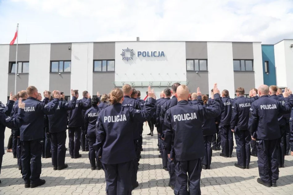 Małopolska: 51 nowych policjantów, ani jeden dla Limanowej - zdjęcie 18
