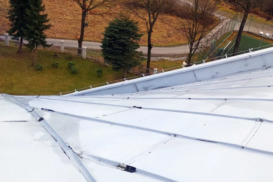 Remont dachu “konieczny i naglący” - zdjęcie 11