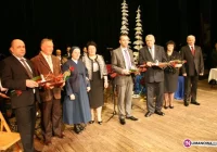 Wręczono odznaczenia miejskie - zdjęcie główne