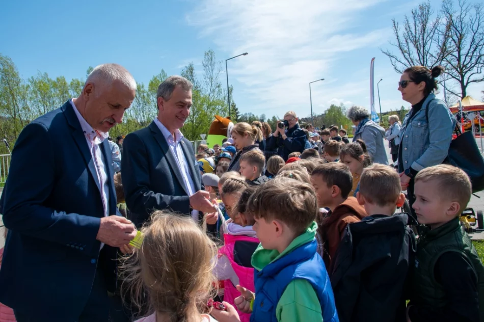 Dzień z bezpieczeństwem w ruchu drogowym - zdjęcie 8