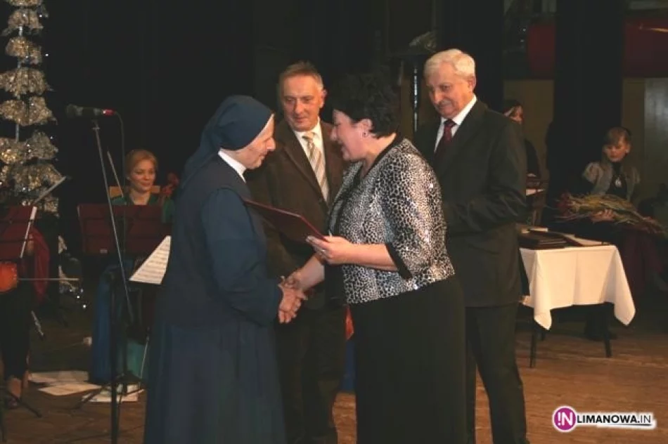 Wręczono odznaczenia miejskie - zdjęcie 2