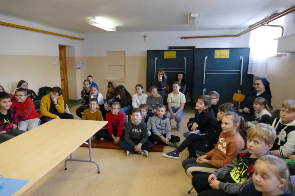 Spotkanie z autorką i położną - zdjęcie 5