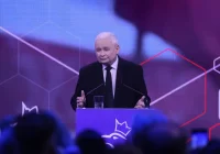 Prezes PiS: od nowego roku podniesienie świadczenia 500 plus do 800 zł i darmowe leki - zdjęcie główne