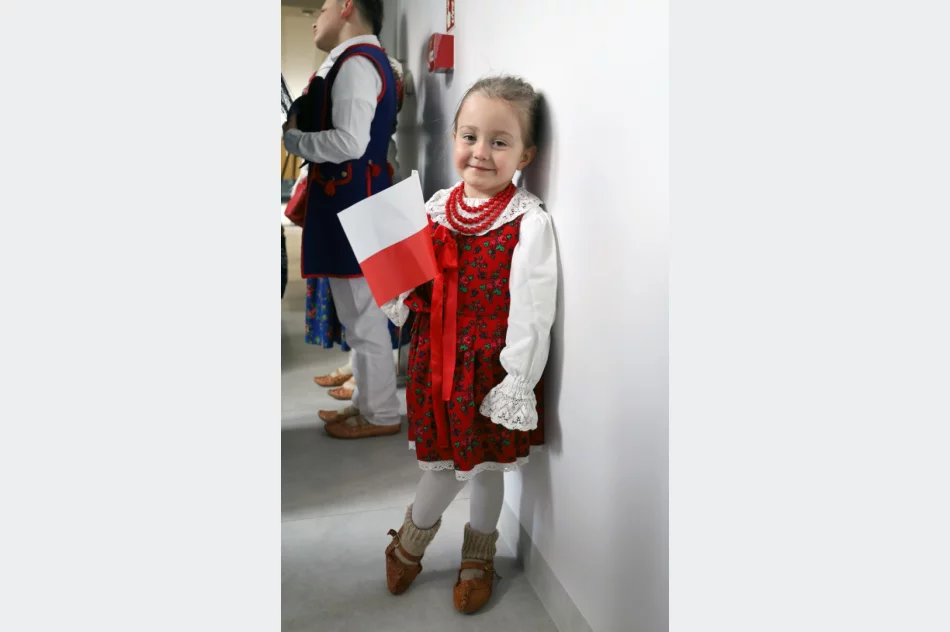 "Śladami Bohaterów" -Projekt Czerwonych Korali z Pisarzowej - zdjęcie 4