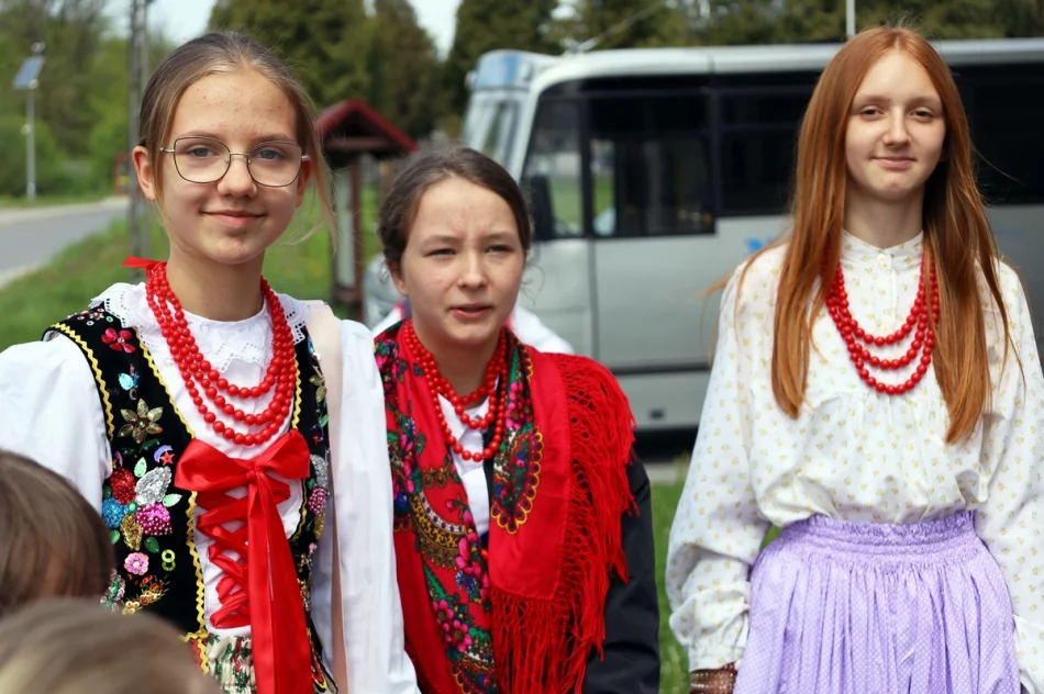 "Śladami Bohaterów" -Projekt Czerwonych Korali z Pisarzowej - zdjęcie 6