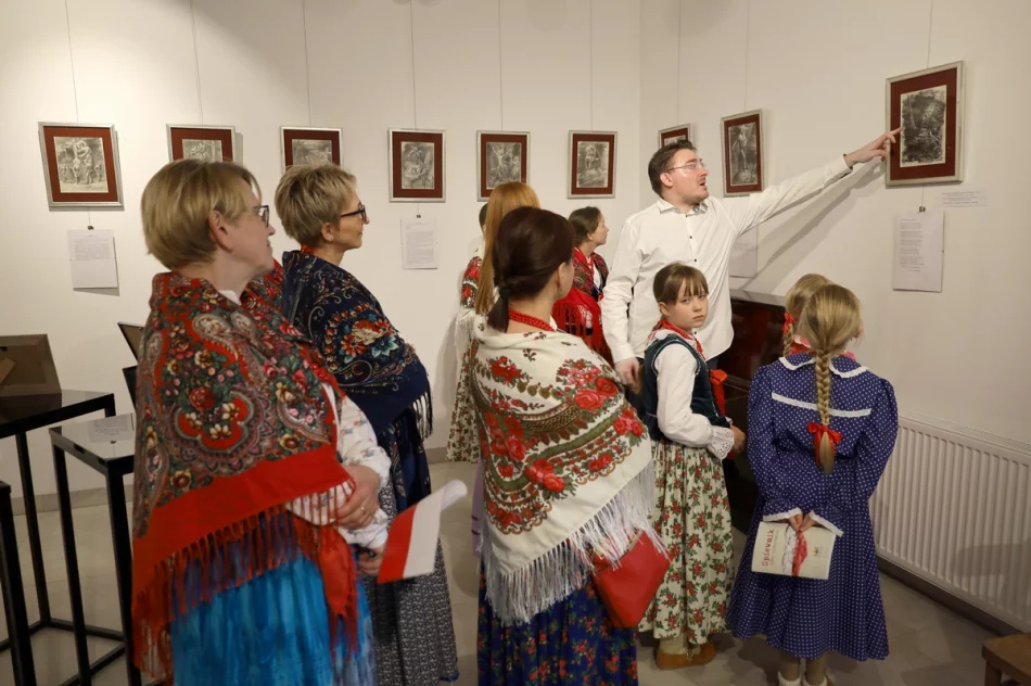 "Śladami Bohaterów" -Projekt Czerwonych Korali z Pisarzowej - zdjęcie 12