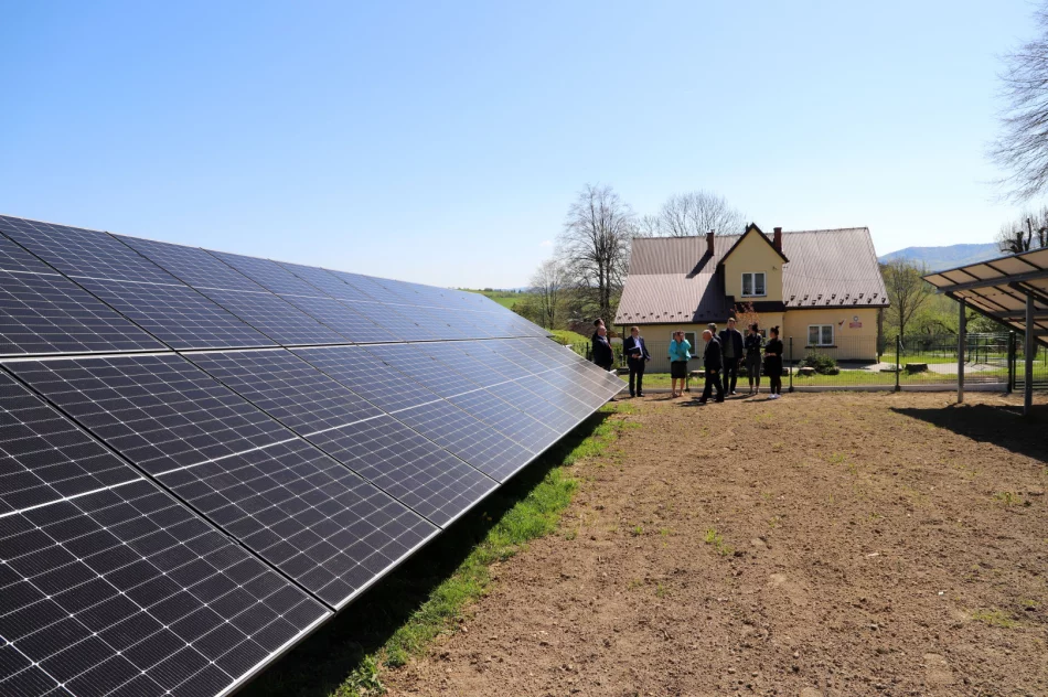 W Starym Rybiu wykonano pierwszą gminną instalację fotowoltaiczną. - zdjęcie 4