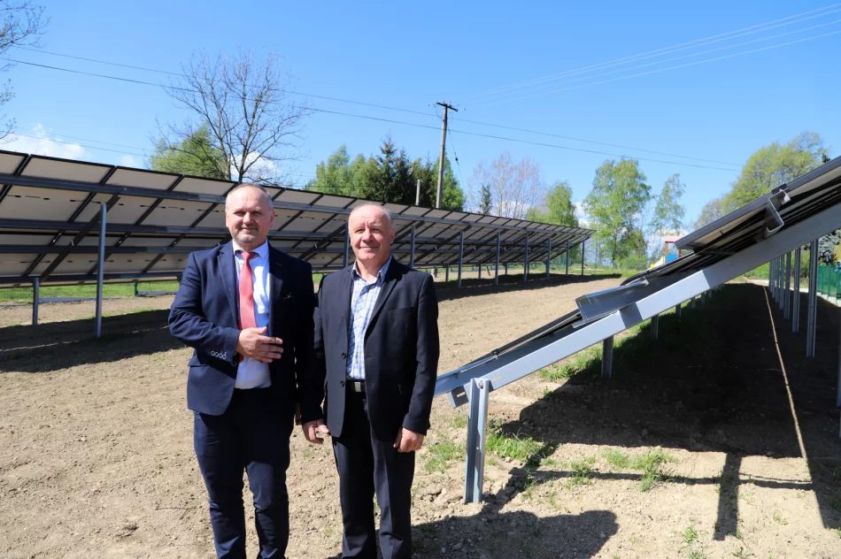 W Starym Rybiu wykonano pierwszą gminną instalację fotowoltaiczną. - zdjęcie 7