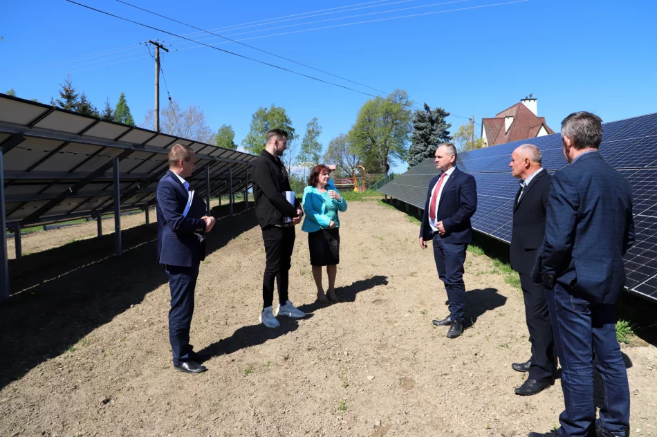 W Starym Rybiu wykonano pierwszą gminną instalację fotowoltaiczną. - zdjęcie 11