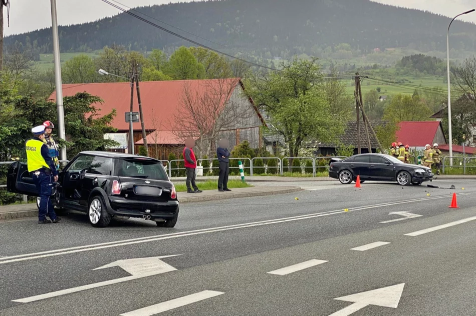 Zderzenie pojazdów, kobieta z dwójką dzieci w szpitalu - zdjęcie 5