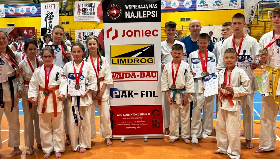 Karatecy ARS Limanowa – JONIEC Team rywalizowali w Będzinie - zdjęcie 1
