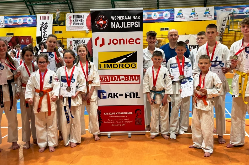 Karatecy ARS Limanowa – JONIEC Team rywalizowali w Będzinie - zdjęcie 2